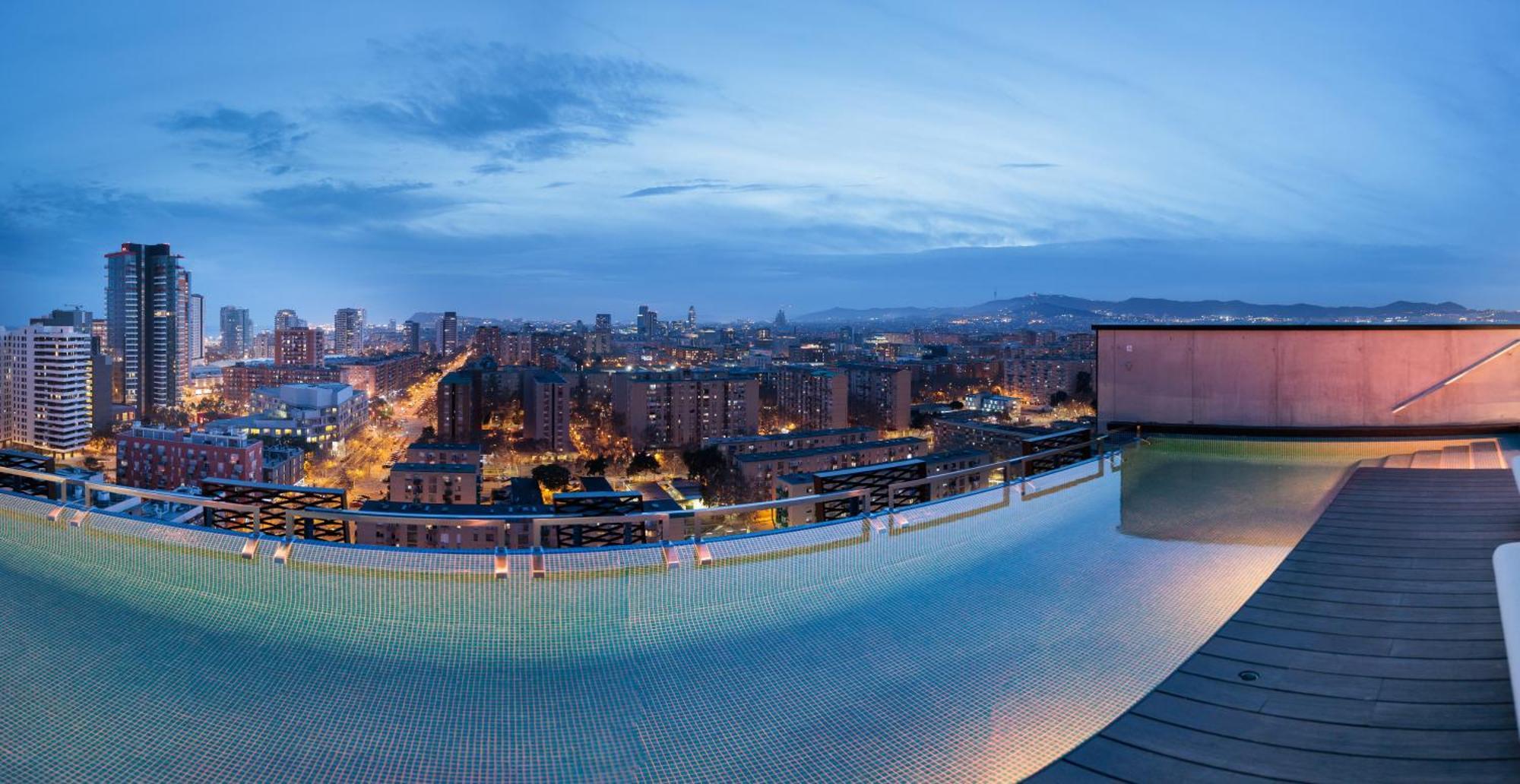 Tembo Barcelona Hotel Sant Adrià de Besòs Kültér fotó