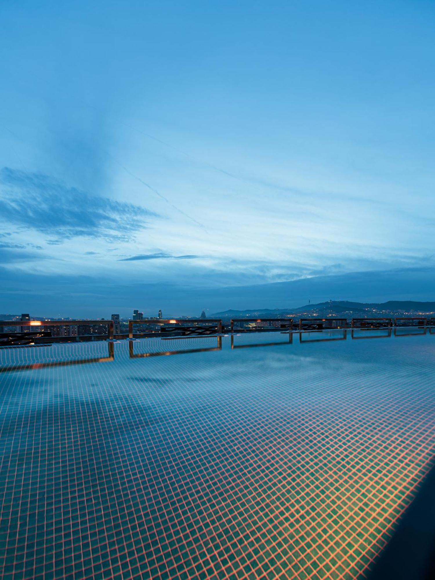 Tembo Barcelona Hotel Sant Adrià de Besòs Kültér fotó