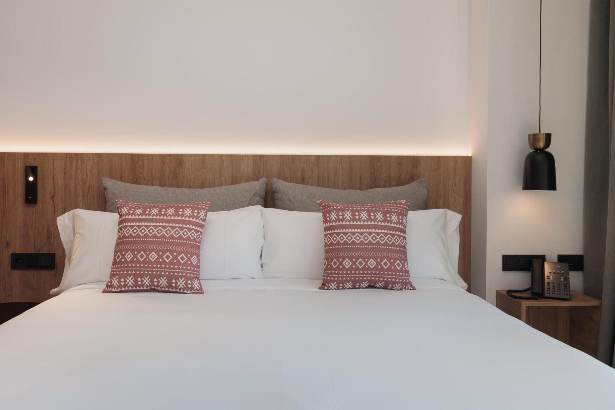 Tembo Barcelona Hotel Sant Adrià de Besòs Kültér fotó
