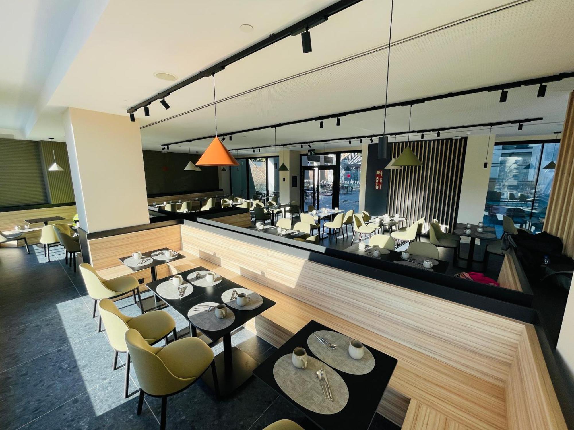 Tembo Barcelona Hotel Sant Adrià de Besòs Kültér fotó